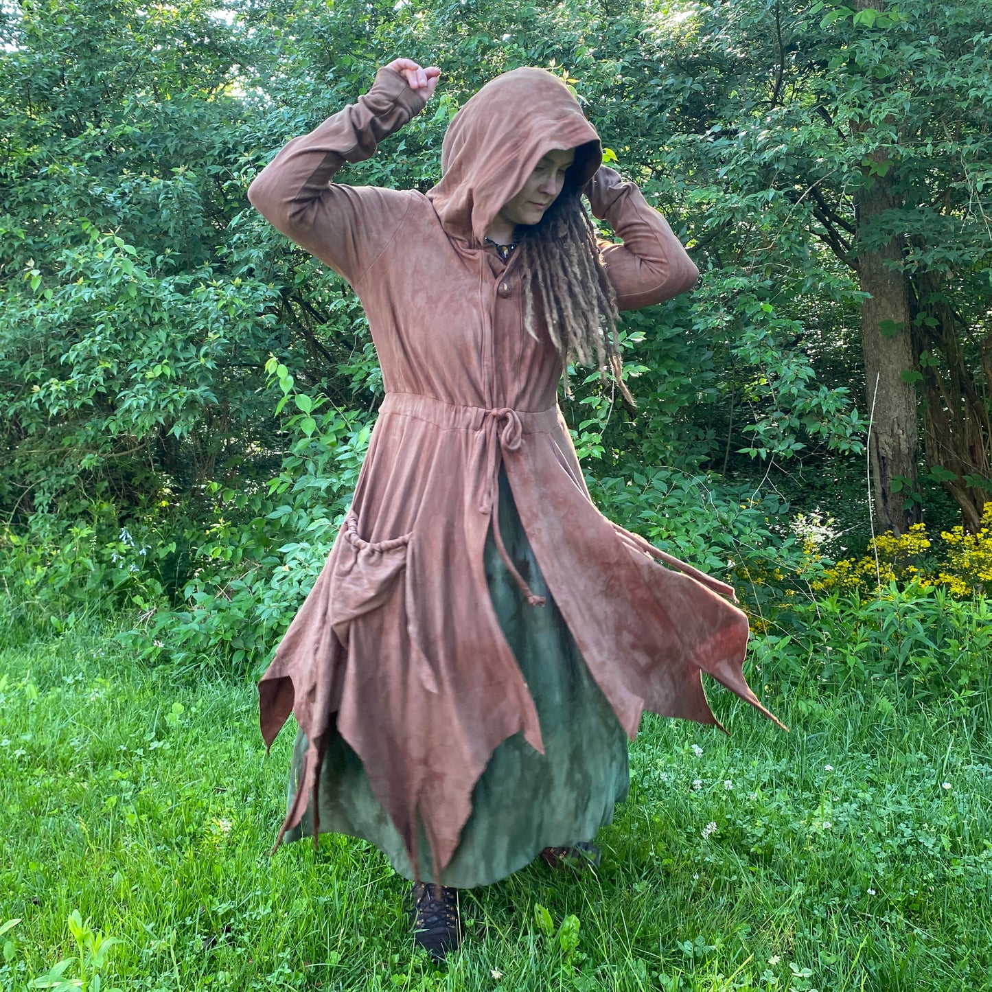 Blackthorn Robe in Mud