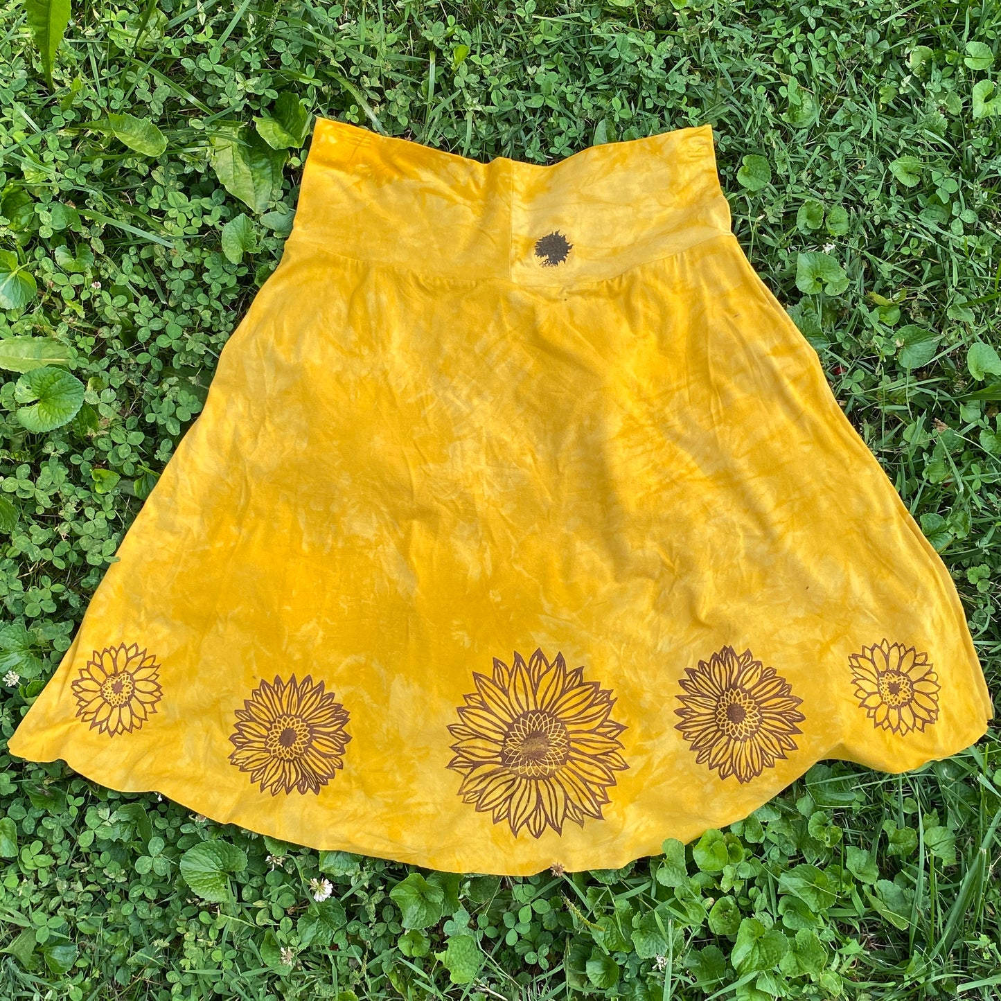 Tree’s Skirt, Sunflowers!