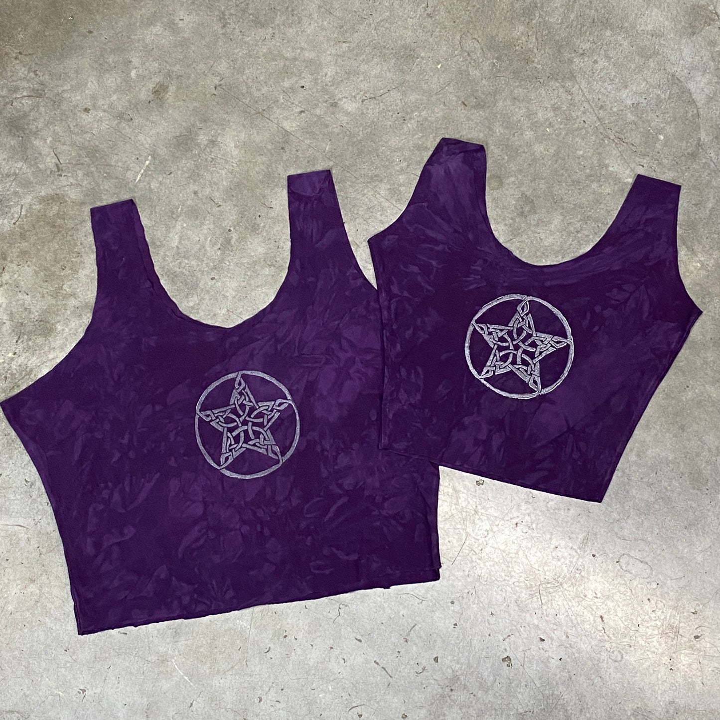 Celtic Knot Star Raw Crop in Dusty Purple