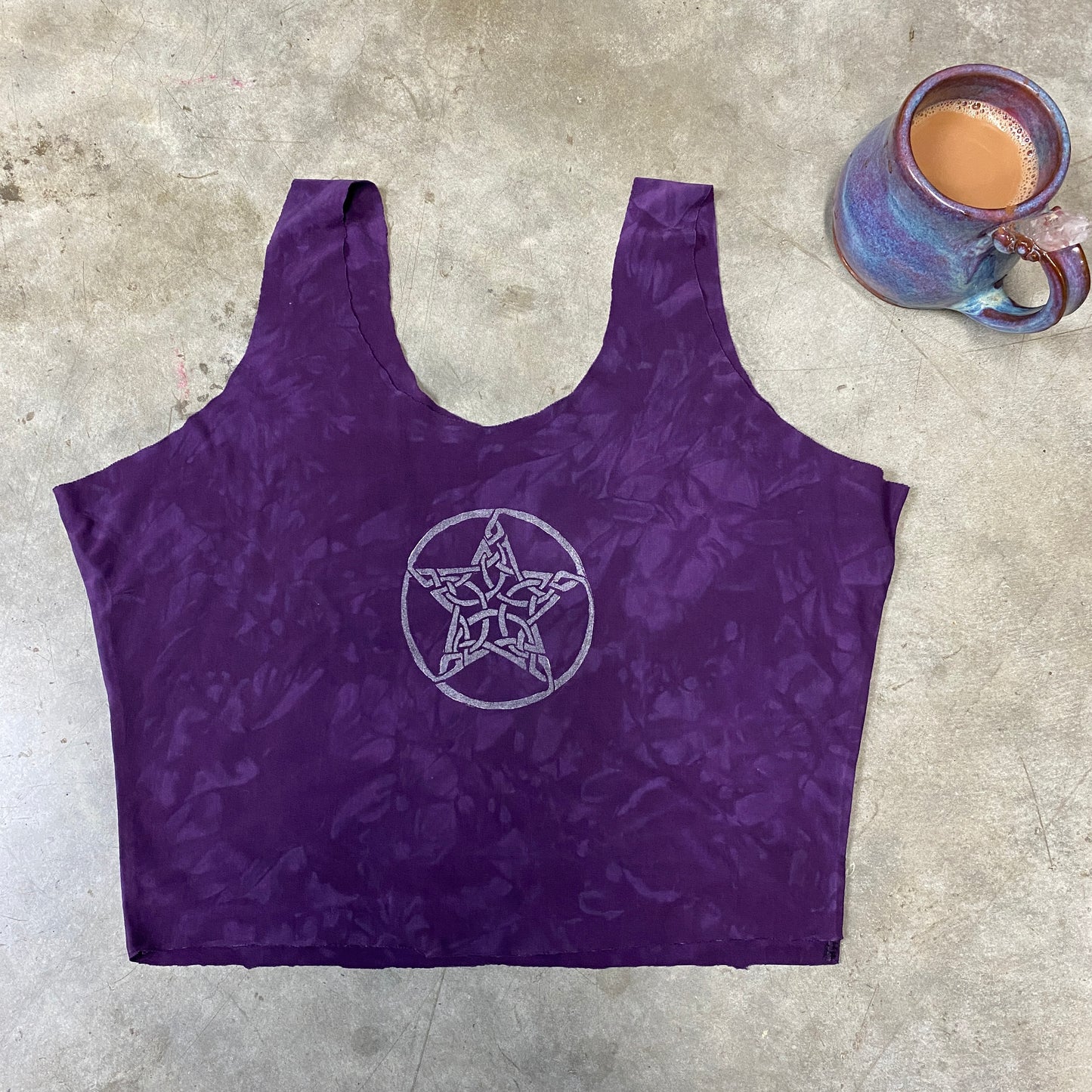 Celtic Knot Star Raw Crop in Dusty Purple